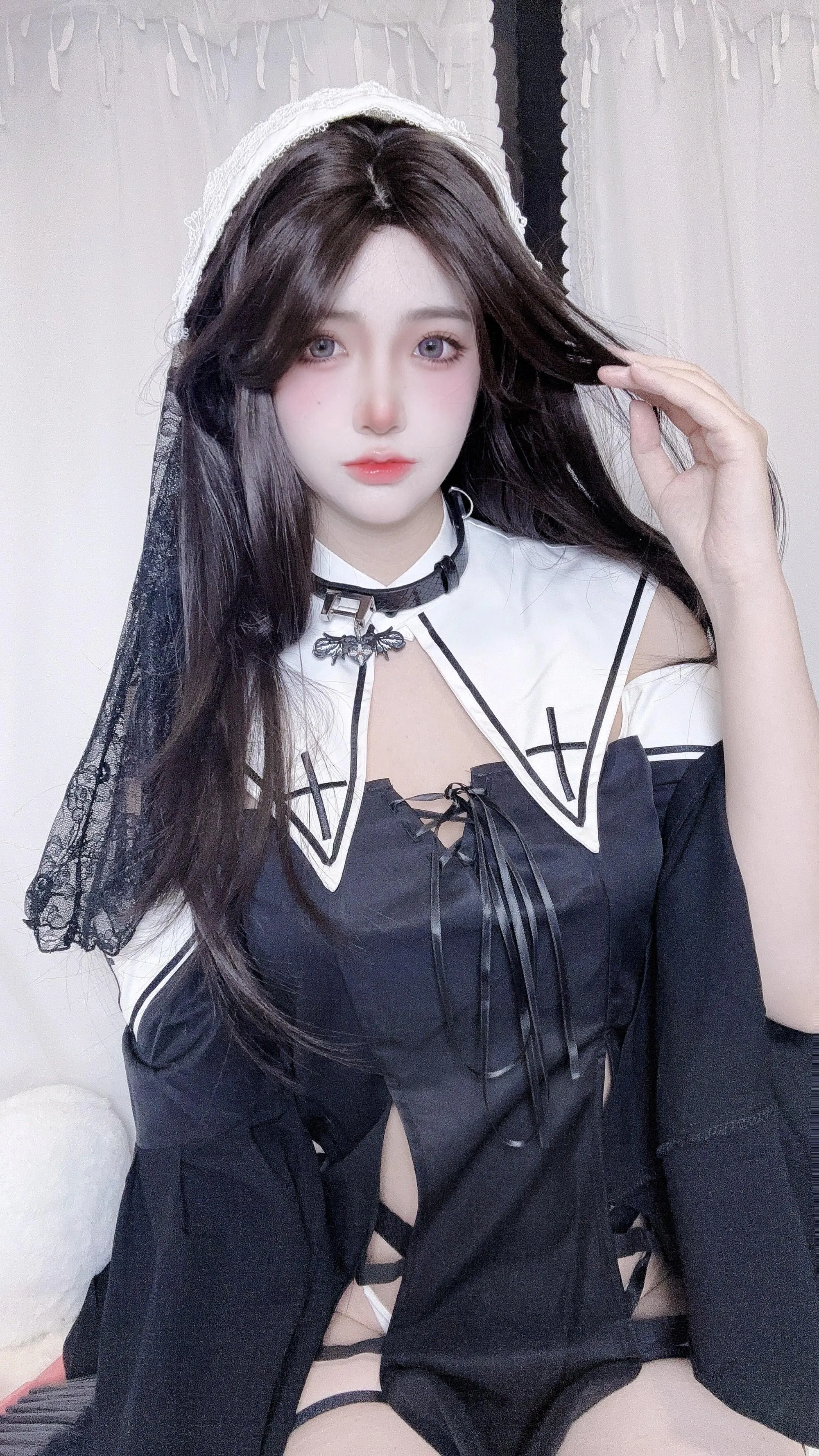 疯猫ss – NO.133 修女自拍 [21P]插图2